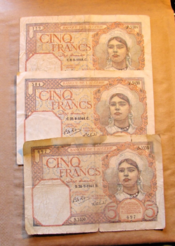 BANQUE DE ALGERIA---WW2 VINTAGE---LOT OF THREE (3) --5 FRANC NOTES--FREE SHIP