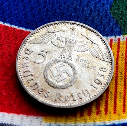 1938 F 5 MARK GERMAN WW2 SILVER COIN THIRD REICH  REICHSMARK UNC TONED