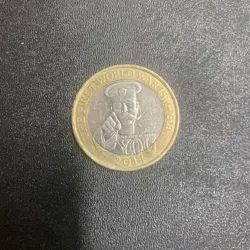 THE FIRST WORLD WAR 2 POUND COIN 2014 - CIRCULATED WITH UNIQUE DOUBLE  ERROR 2G