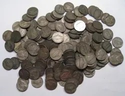 225 WW2 NICKELS 1942-1945-PDS (1080 GRAMS OF 35% PURE)