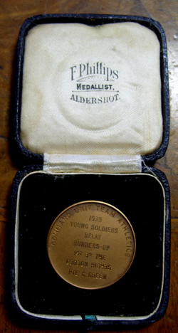 WW2  ATHLETICS  GORDON HIGHLANDEERS  PHILLIPS MEDALIST ALDERSHOT BRONZ MEDAL