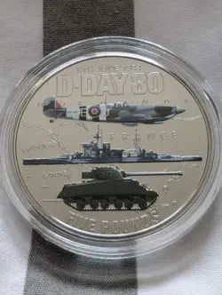 2024 JERSEY, D-DAY 80TH ANNIVERSARY WW2 £5 FIVE POUND WITH COLOUR BU COIN