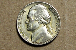 1944   P    35%  SILVER  JEFFERSON    NICKEL  WW2  ERA   90717203