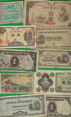 JAPAN  1930 - 1946 ~ WITH WW2 MILITARY MONEY ~10 X PAPER MONEY LOT # 8003 (*-*)