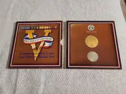 WW2- 50TH ANNIVERSARY COMMERATIVE COIN AND VICTORY MEDAL SET