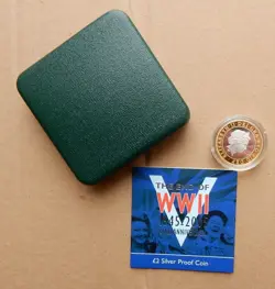 2005 60TH ANNIVERSARY END OF WW2 £2 SILVER PROOF COIN ROYAL MINT