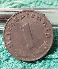 A DARK 1942 WW2  1 REICHSPFENNIG~ GERMANY,CIRCULATED, 3RD REICH,