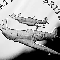 THE BATTLE OF BRITAIN SILVER COMMEMORATIVE COIN. SUPERMARINE SPITFIRE 1940 WW2