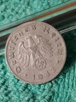 1942 WW2  1 REICHSPFENNIG~ GERMANY, HEAVILY CIRCULATED,  HAS FLAWS