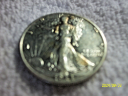 1944 **P**WALKING  LIBERTY   HALF DOLLAR  90% SILVER WW2 COIN