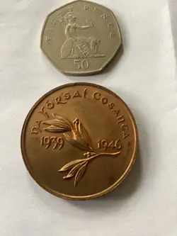 IRELAND WW2 1939-1946 DEFENCE FORCES MEDAL ‘NA FORSAI COSANTA’