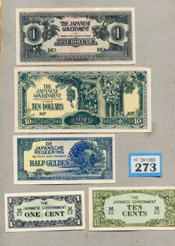 SET OF     5  BANKNOTES OF    ( JAPANESE GOVERNMENT WW2 )