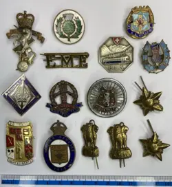 15 X MIXED LAPEL / HAT & PIN BADGES FROM WW1 / WW2 & OTHER MILITARY CLUBS