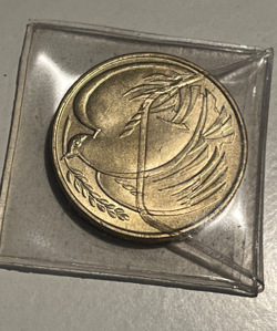 1995 TWO POUND £2 COIN DOVE OF PEACE IN PEACE GOODWILL 50 YRS END OF WW2 1945.