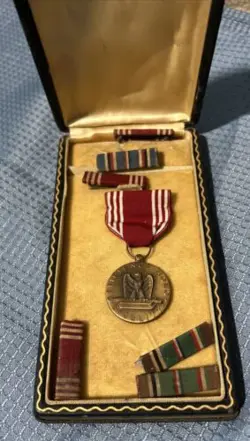 W/BOX MILITARY HONOR