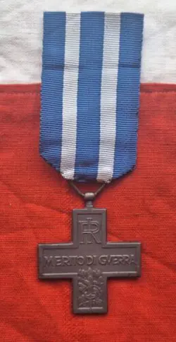 MILITARIA WW2 MEDAL CROSS TO THE MERIT OF WAR REPUBLIC 2GM NO HELMET COVER