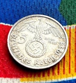 1938 E 5 MARK GERMAN WW2 SILVER COIN THIRD REICH  REICHSMARK TONED