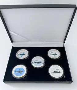 SIR WINSTON CHURCHILL FIGHTING PLANES OF WORLD WAR 2 - 5 COINS BOX SET