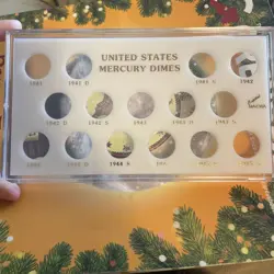 CAPITAL HOLDER COIN DISPLAY PLASTIC CASE FOR MERCURY DIMES 1941-1945S WW2 METEOR