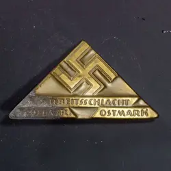 TINNIE GERMANY THIRD REICH OSTMARK BAVARIA PINBACK ARBEITSSCHLACHT SOME COROSION