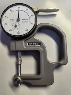 MITUTOYO DIAL THICKNESS GAGE 0-0.4