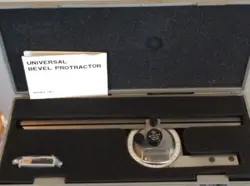 MITUTOYO UNIVERSAL BEVEL PROTRACTOR SET CLDE NO. 187-906 W/ CASE MACHINIST JAPAN