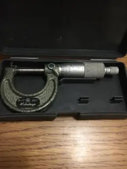 MITUTOYO MICROMETER 103-177 WITH CASE