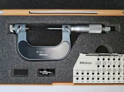 MITUTOYO 126-126 INTERCHANGEABLE ANVIL SCREW THREAD MICROMETER 25 - 50MM RANGE