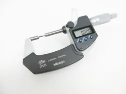 MITUTOYO 331-261-30 DIGITAL 25MM MICROMETER IP65 TYPE B SPLINE 5MM DIAMETER 2 MM