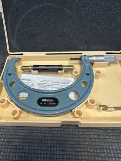 103-219 MITUTOYO OUTSIDE MICROMETER 4-5