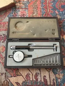 MITUTOYO BORE GAGE SET NO. 2923 INDICATOR TECLOCK 1 3/8” - 2 3/8”