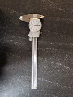 MITUTOYO DIAL CALIPER 505-742