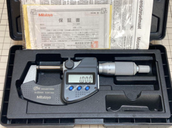 MITUTOYO 293-230-30 DIGIMATIC MICROMETER 0-25MM SPC OUTPUT MDC-25MX USED JAPAN