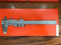 MITUTOYO BRAND VERNIER CALIPER WITH FINE ADJUSTMENT 7 INCH 1/128 IN 1/1000