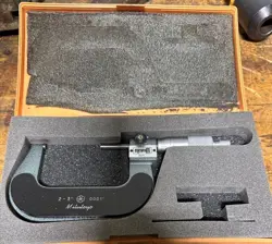 MITUTOYO 2