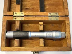 MITUTOYO 368-806 HOLTEST THREE-POINT INTERNAL MICROMETER, .8-1.0