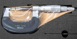 MITUTOYO STRAIGHT BLADE MICROMETER 122-111 BLM-25/.4T 0-25MM 0.01MM JAPAN F/S