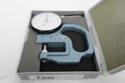MITUTOYO DIAL THICKNESS GAGE NO. 7300 WITH CASE VGC MADE IN JAPAN