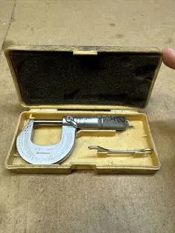 U9 MITUTOYO MICROMETER 0-1