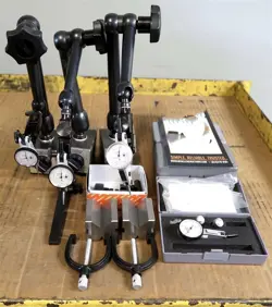 NOGA MAGNETIC BASE ARTICULATING INDICATOR STANDS W/ (4) MITUTOYO SPI DIAL INDIC