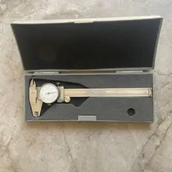 MITUTOYO 505-637-50 DIAL CALIPER, 0-6