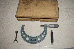 MACHINIST TOOLMAKER MITUTOYO MICROMETER NO 103-116 @ 3