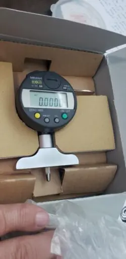 MITUTOYO 543-272BS DIGITAL DEPTH GAGE