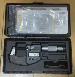 MITUTOYO 293-230-30 DIGIMATIC MICROMETER 0-25 MM SPC OUTPUT MDC-25MX USED