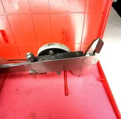 VINTAGE MITUTOYO 505-626-50 DIAL CALIPERS