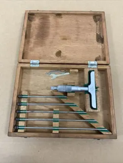 MITUTOYO 129-132 DEPTH MICROMETER - DMC 4-6 WITH WOOD CASE