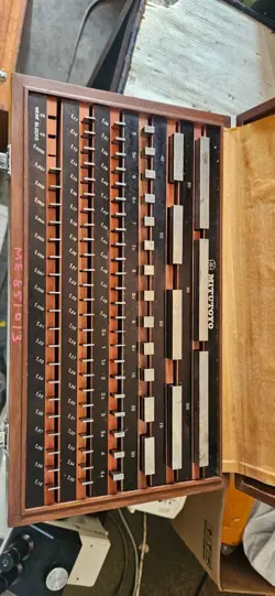 MITUTOYO 516-948 (GRADE 2) STEEL SLIP GAUGE BLOCK SET
