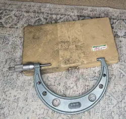 CALIBRATED MITUTOYO 103-220 RATCHETING MICROMETER 5-6