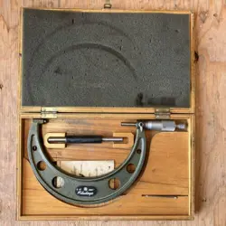MITUTOYO NO. 103-220A MICROMETER OUTSIDE 5-6