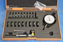 MITUTOYO 1.5-4.0MM CYLINDER GAUGE WITH DIAL USED